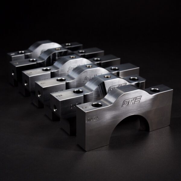 TTRS 8S / RS3 8V STAHL HAUPTLAGERBÖCKE TTRS 8S/RS3 8V BILLET MAIN BEARING CAPS THE-8V 004 00 THE-8V_004_00 THE-8V00400